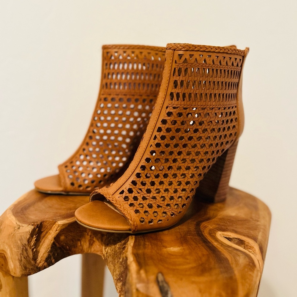 ‘Report’ open toed heels